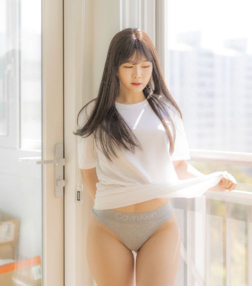 美女被打扑克_剧情片免费观看