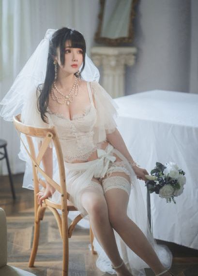 小仙女自慰喷水17c_1080韩国电影在线观看